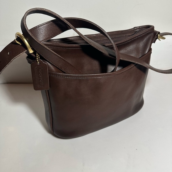 Vintage Coach Worth Crossbody Shoulder Bag